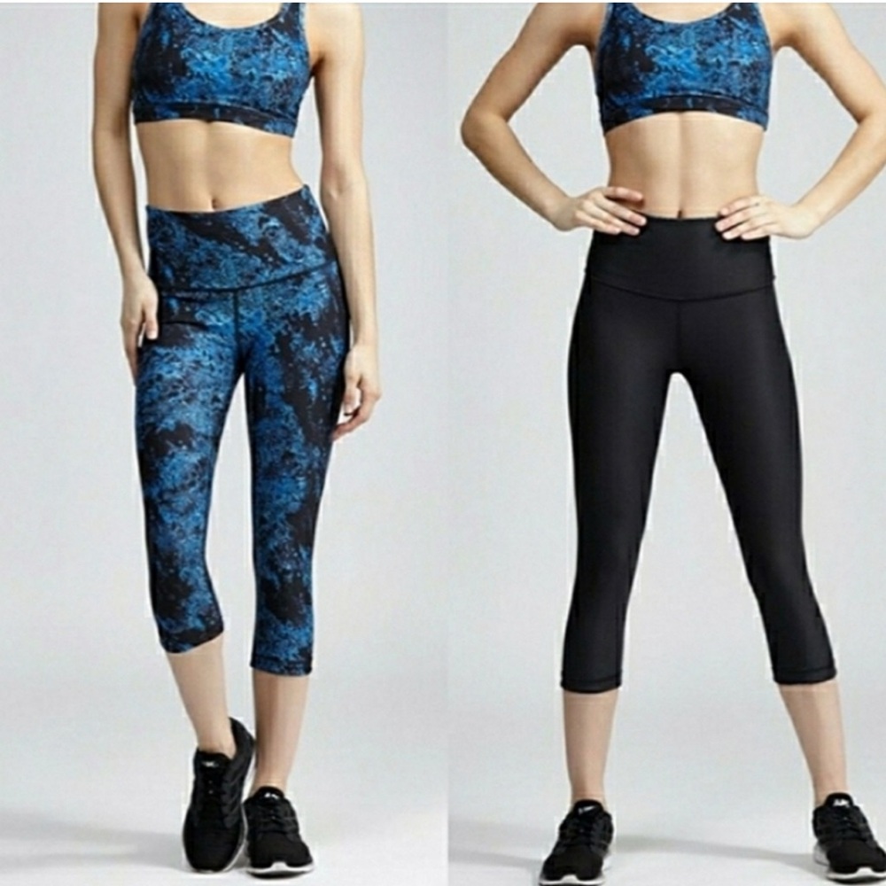 Tone It Up High Tide Reversible Leggings- size Small